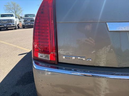Used 2010 Cadillac CTS Luxury image 12