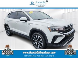 Used 2022 Volkswagen Taos SE video 1