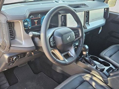 New 2025 Ford Bronco Outer Banks AWD/4WD image 3