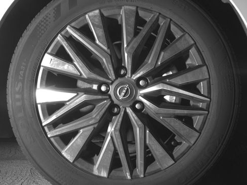 Used 2025 Nissan Altima 2.5 SV image 13