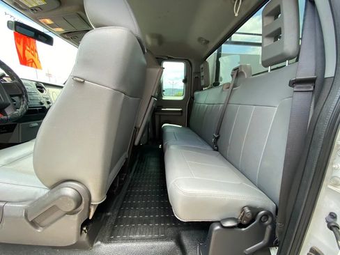 Used 2011 Ford F250 XL image 26