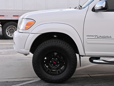 Used 2006 Toyota Tundra SR5 w/ All Weather Guard Pkg image 28