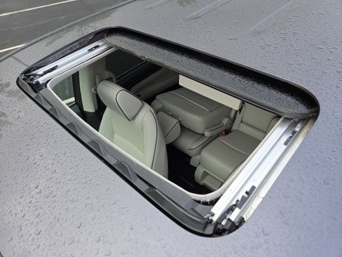 Certified 2025 Honda Odyssey EX-L image 4