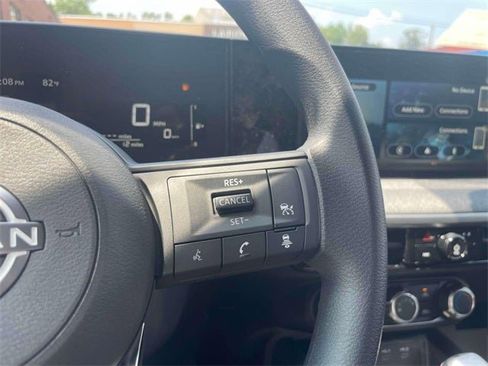 New 2025 Nissan Kicks SV w/ SV Premium Package image 18