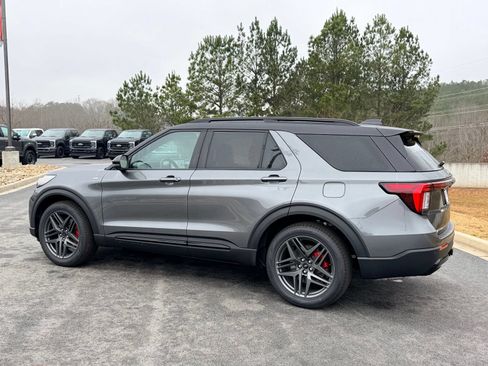 New 2026 Ford Explorer ST-Line w/ ST-Line Street Pack RWD image 7