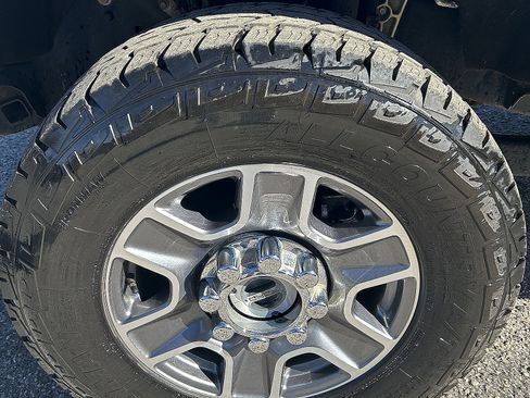 Used 2023 Ford F350 Lariat w/ Tow Technology Package AWD/4WD image 5