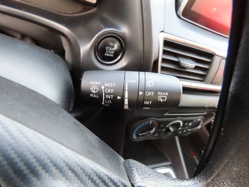 Used 2015 MAZDA MAZDA3 i Sport image 29