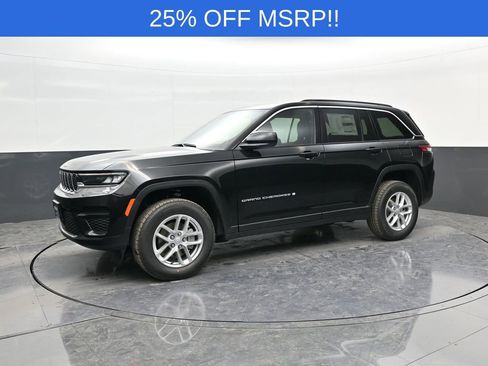New 2025 Jeep Grand Cherokee Laredo X w/ Luxury Tech Group I AWD/4WD image 3