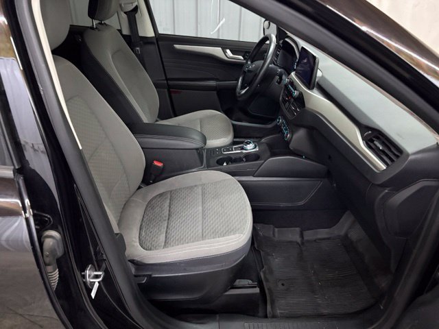 Used 2021 Ford Escape SE w/ Cold Weather Package FWD image 22