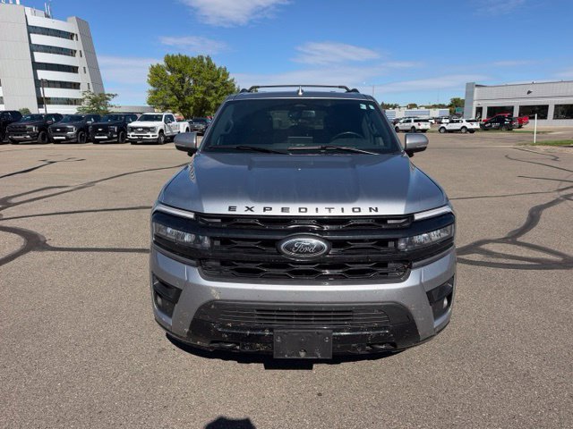 Used 2024 Ford Expedition Limited AWD/4WD image 5