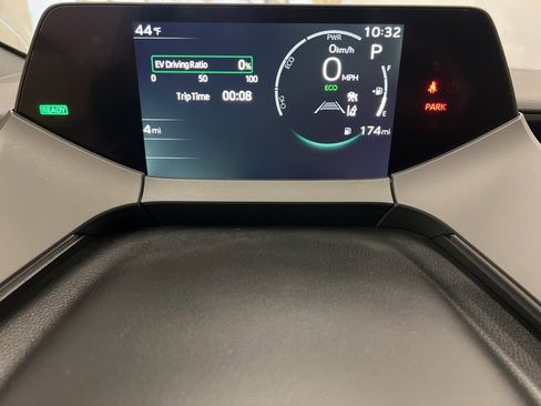 New 2026 Toyota Prius LE image 6