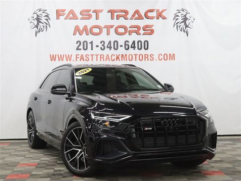 Used 2021 Audi SQ8 Premium Plus w/ SQ8 Black Optic Package AWD/4WD image 3