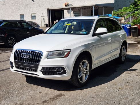 Used 2013 Audi Q5 3.0T Prestige AWD/4WD image 2