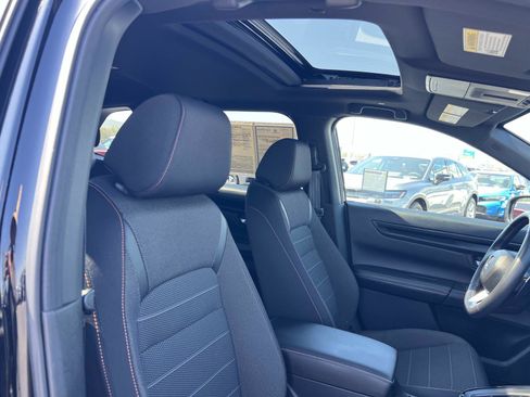 Used 2025 Honda CR-V Sport image 29