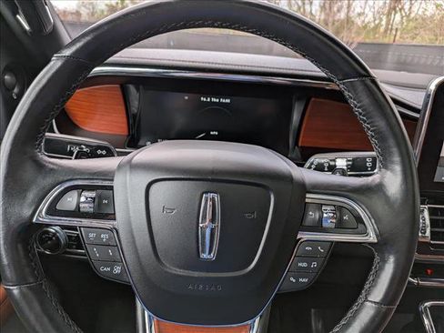 Used 2020 Lincoln Navigator Reserve w/ Equipment Group 208A Reserve image 39