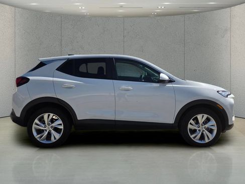 Used 2025 Buick Encore GX Preferred FWD image 6