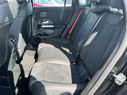 Used 2025 Mercedes-Benz GLA 35 AMG 4MATIC image 25