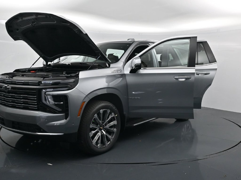 New 2026 Chevrolet Tahoe High Country w/ Sun And Tow Package RWD image 39