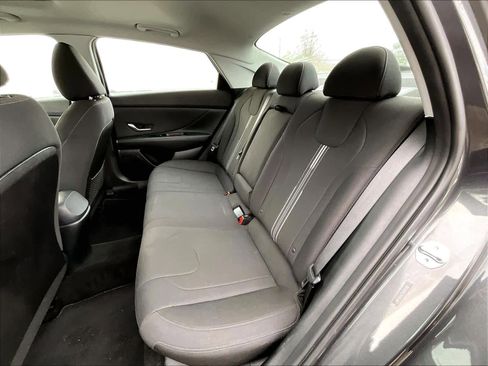 Used 2021 Hyundai Elantra SEL w/ Convenience + Premium Package image 15