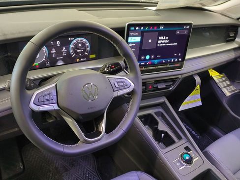New 2026 Volkswagen Tiguan SE AWD/4WD image 15