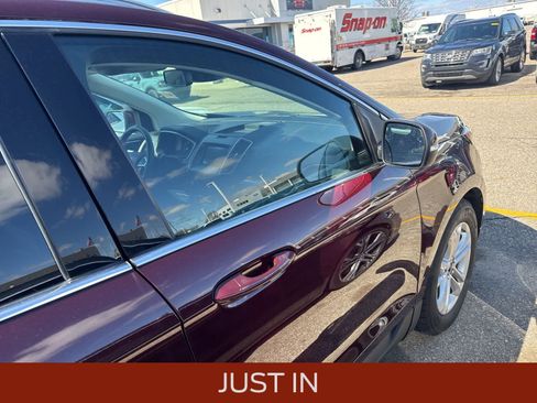 Used 2020 Ford Edge SEL w/ Convenience Package image 7