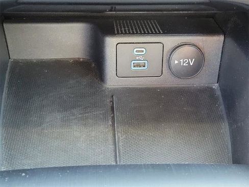 Certified 2022 Ford Escape SEL image 30