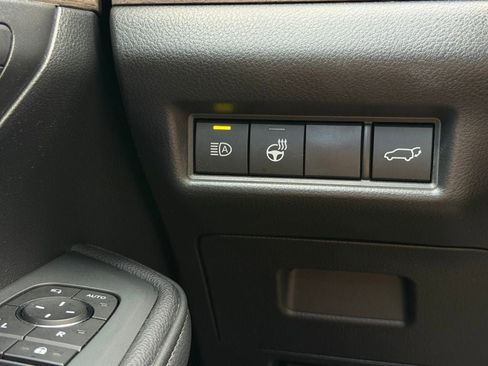 Used 2025 Toyota Grand Highlander Limited image 38