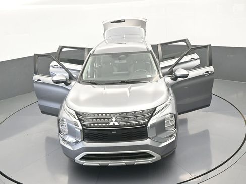 Used 2022 Mitsubishi Outlander SE image 74