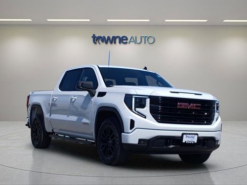 Used 2023 GMC Sierra 1500 Elevation AWD/4WD image 3