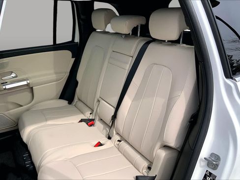 Certified 2026 Mercedes-Benz GLB 250 4MATIC image 13