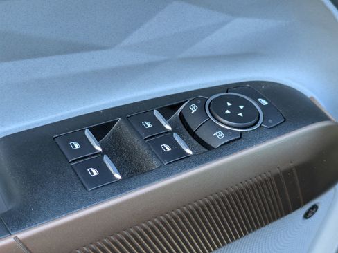 Certified 2023 Ford Maverick Lariat w/ Lariat Luxury Package image 11