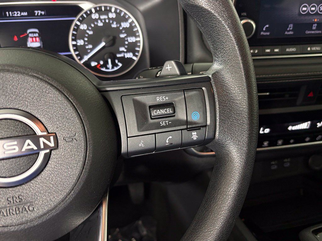 Used 2024 Nissan Rogue SV FWD image 20
