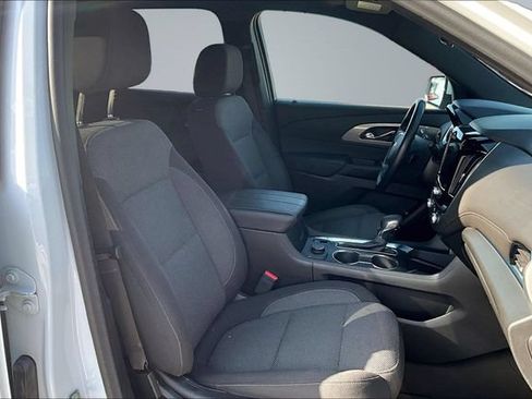 Used 2023 Chevrolet Traverse LT FWD image 31