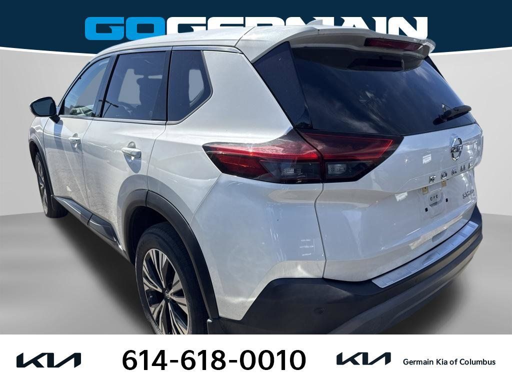 Used 2021 Nissan Rogue SV AWD/4WD image 2
