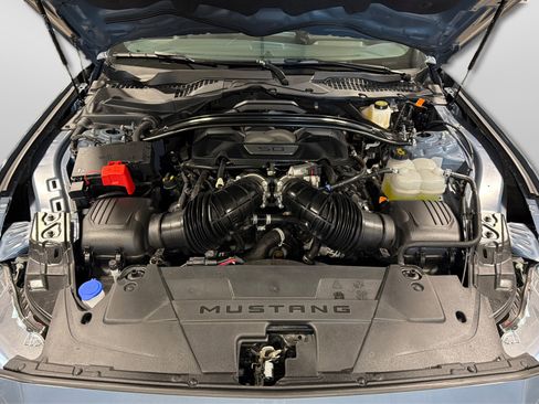 Used 2025 Ford Mustang GT w/ GT Performance Package RWD image 11