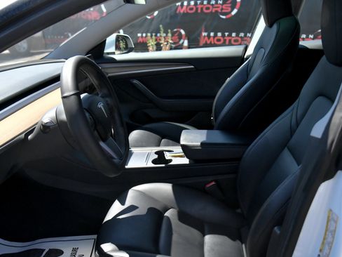 Used 2023 Tesla Model 3 Standard Range RWD image 17