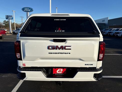 Used 2024 GMC Sierra 1500 Pro w/ Graphite Edition image 7