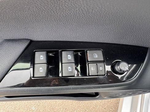 Used 2018 Toyota Prius Two w/ Prius Two Safety Plus Package image 16