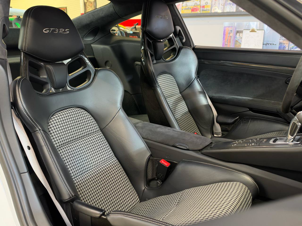 Used 2016 Porsche 911 GT3 RS RWD image 27