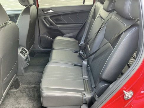 Used 2024 Volkswagen Tiguan SE R-Line AWD/4WD image 13