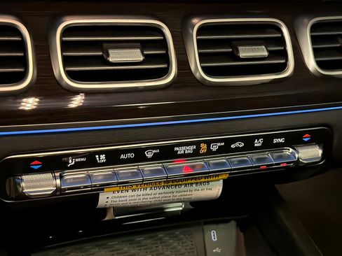 New 2026 Mercedes-Benz GLS 450 4MATIC image 21