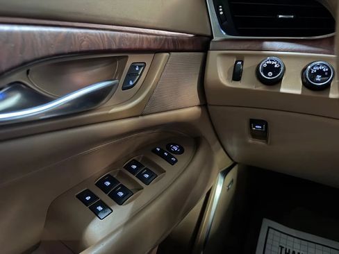 Used 2017 Cadillac Escalade Platinum AWD/4WD image 26