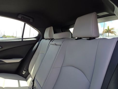 Used 2023 Lexus UX 250h FWD w/ Accessory Package (Z1) image 17