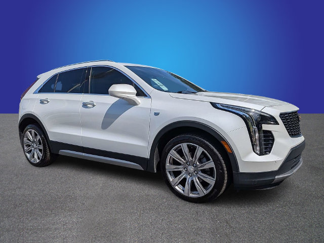 Used 2019 Cadillac XT4 Premium Luxury w/ Cold Weather Package FWD image 7