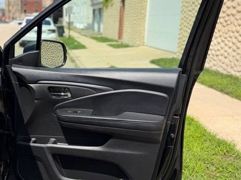 Used 2021 Honda Pilot Special Edition image 25