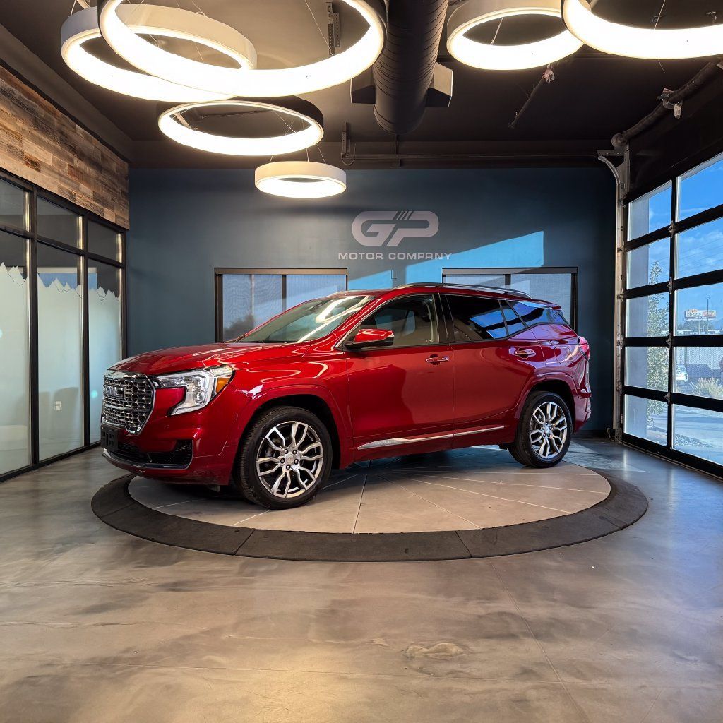 Used 2023 GMC Terrain Denali AWD/4WD image 7