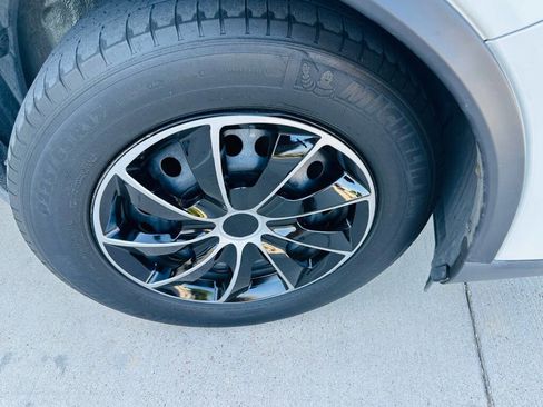 Used 2016 Nissan Rogue S w/ Appearance Package FWD image 29
