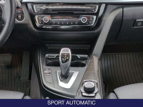 Used 2018 BMW 330i xDrive Sedan image 12