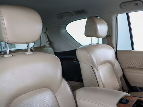 Used 2022 Nissan Armada SL w/ Captain's Chairs Package image 30