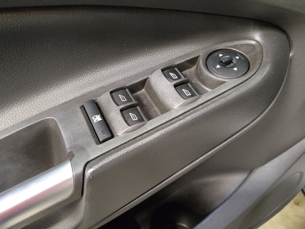Used 2018 Ford Escape SE FWD image 27